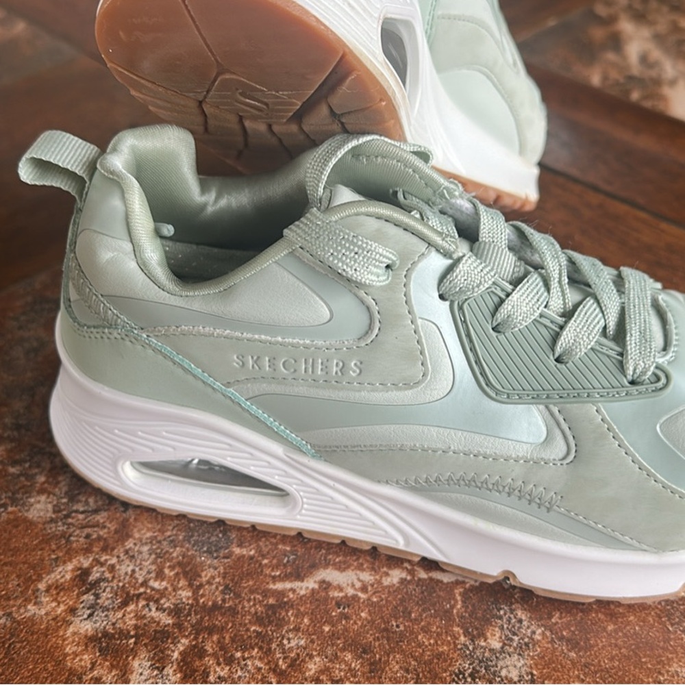 Skechers Sage Green Sneakers